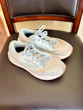 Brooks Ghost Max 2 Athletic Shoes White & Blue US 9